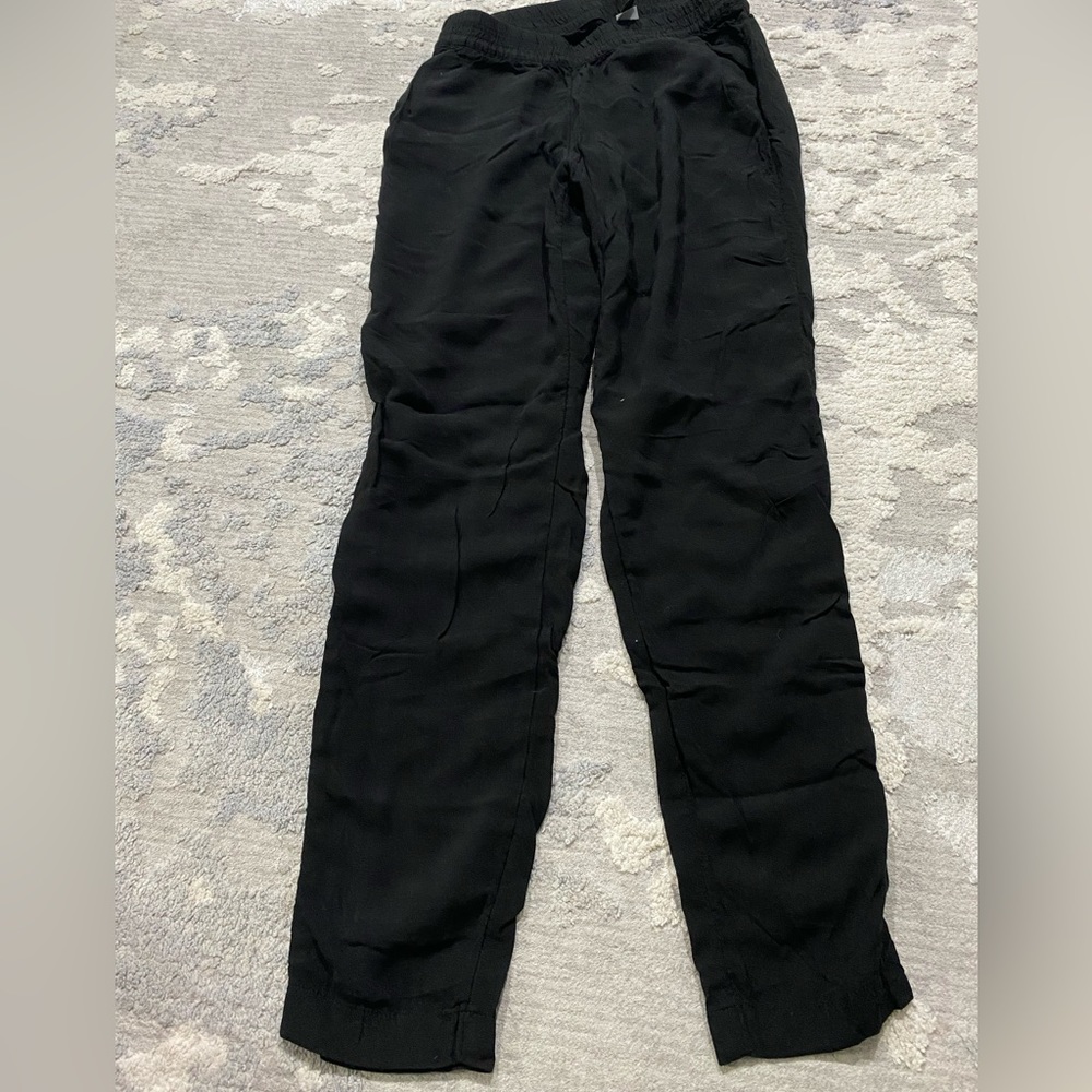 Divided by H&M women US4 size,black casual or high heels pants , comfort pants
